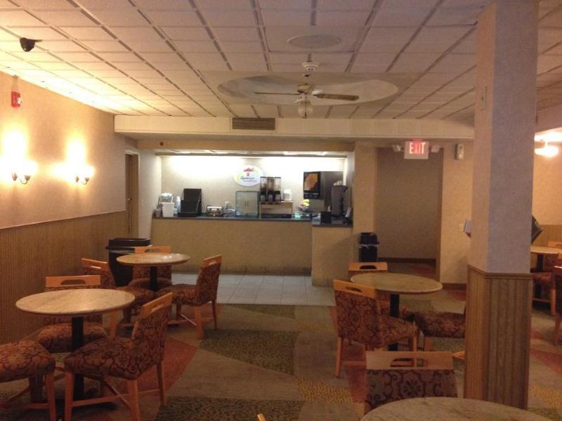 Fairbridge Inn Express Buffalo Airport Williamsville Exterior photo